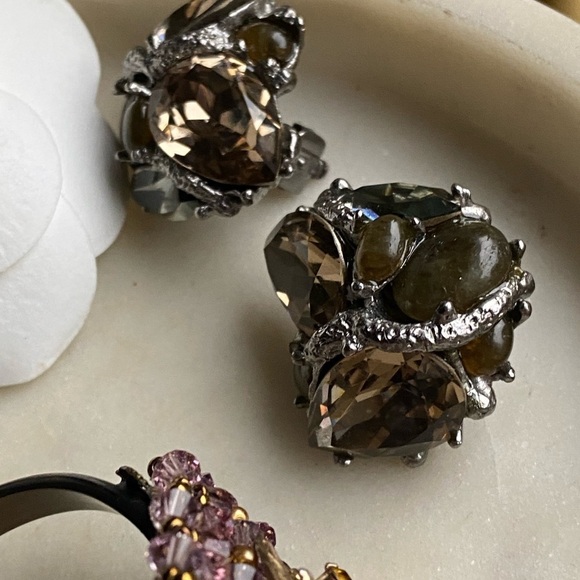 Alexis Bittar liver tone crystal clip on earrings - Picture 3 of 16
